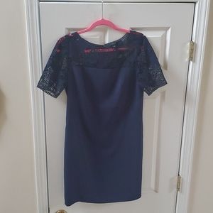 Lace Detailed Ann Taylor Short Dress size 4